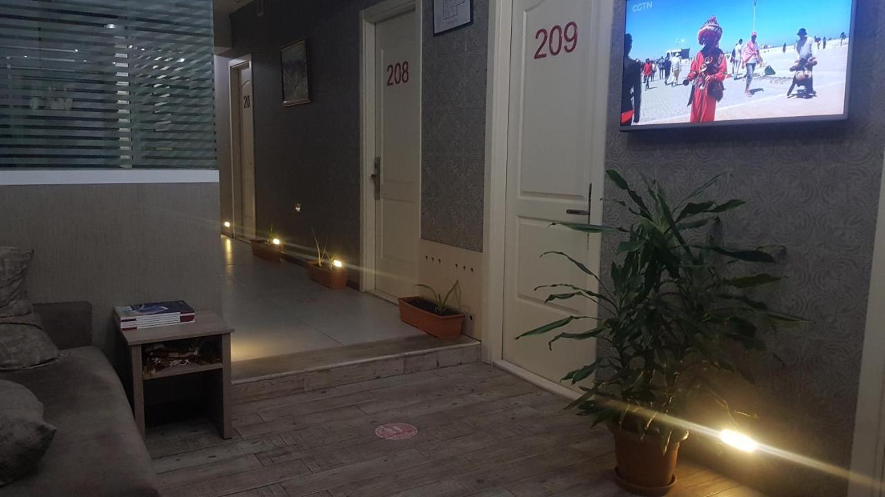 Nizami Street Hotel Баку Екстер'єр фото