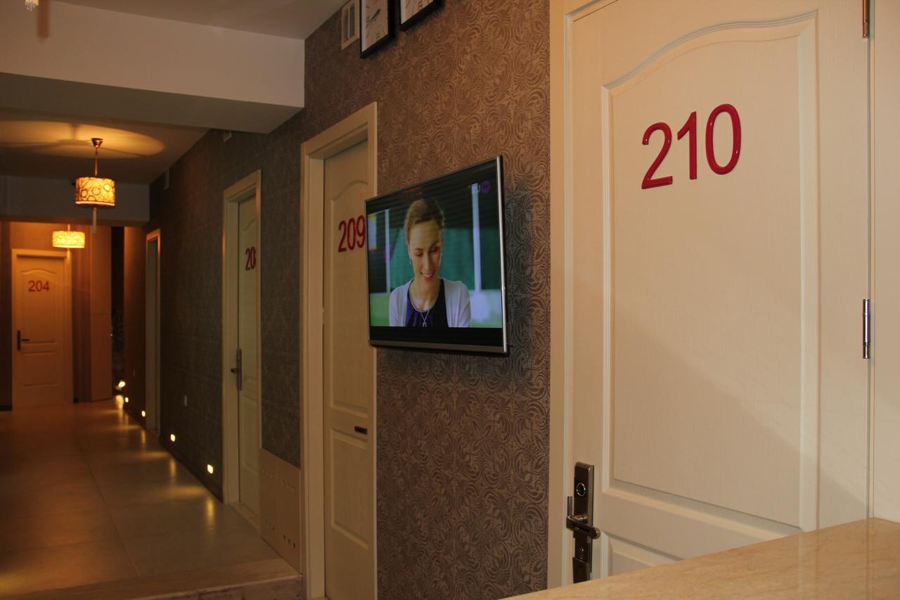 Nizami Street Hotel Баку Екстер'єр фото