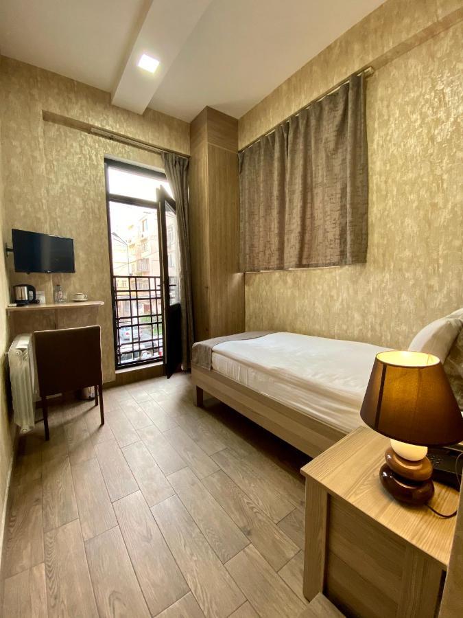 Nizami Street Hotel Баку Екстер'єр фото