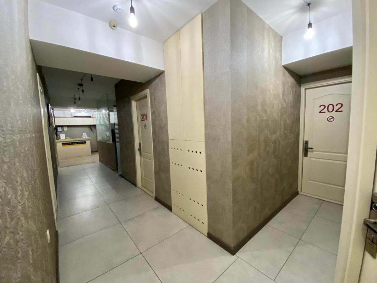 Nizami Street Hotel Баку Екстер'єр фото