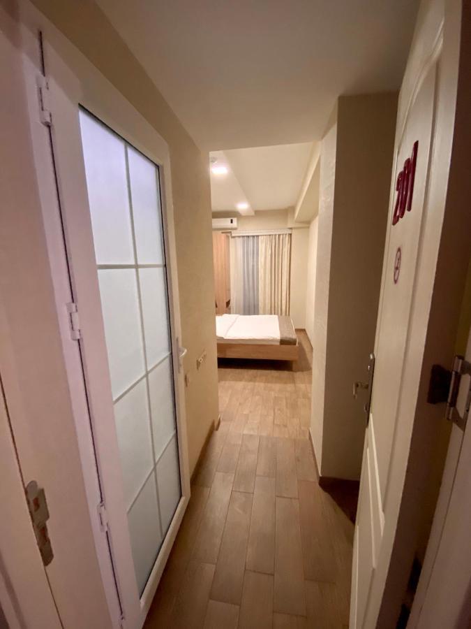 Nizami Street Hotel Баку Екстер'єр фото