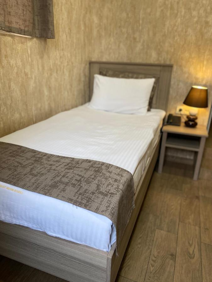 Nizami Street Hotel Баку Екстер'єр фото